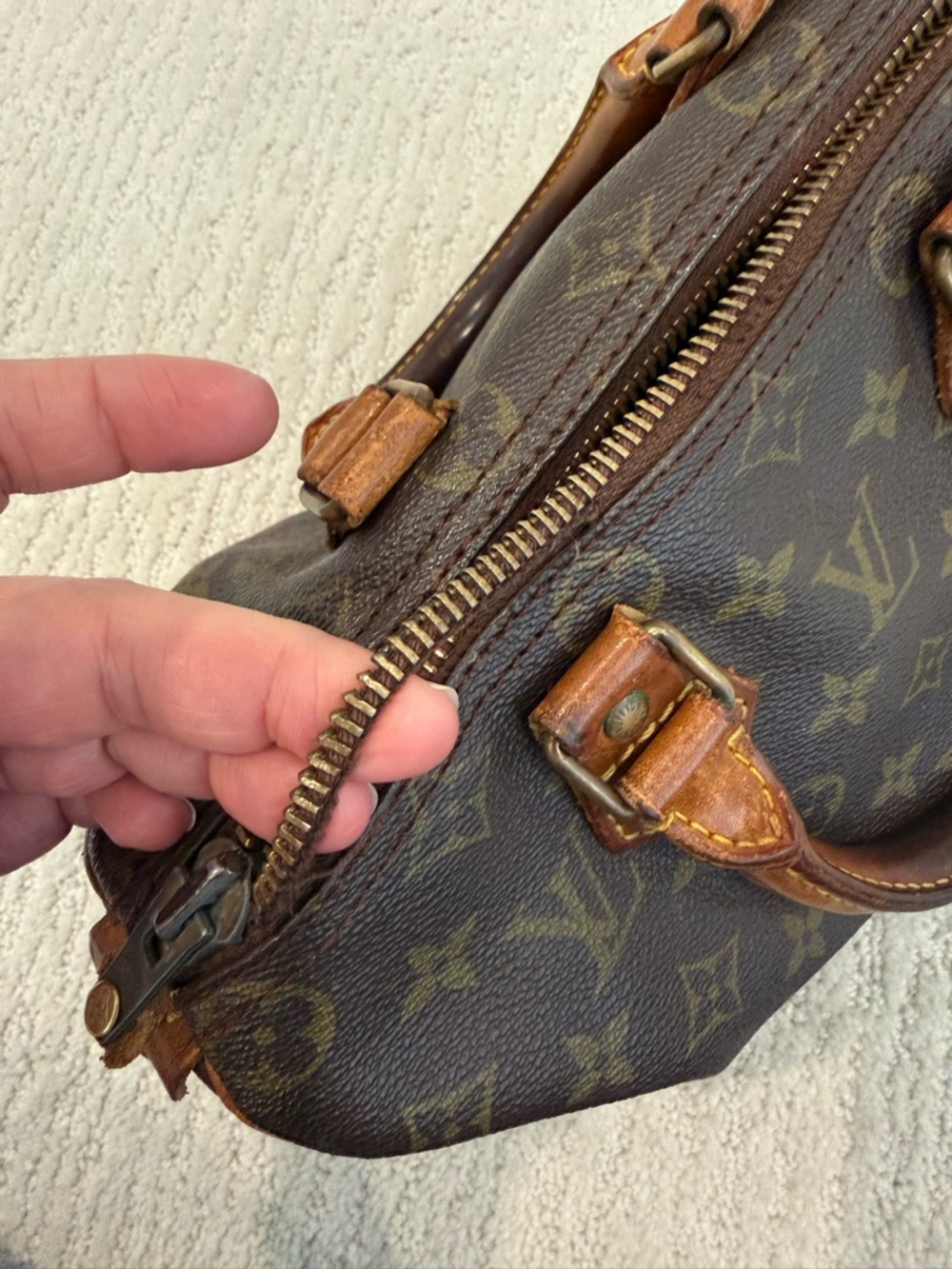 Louis Vuitton Speedy 25 Vintage *damage* - Picture 10 of 16